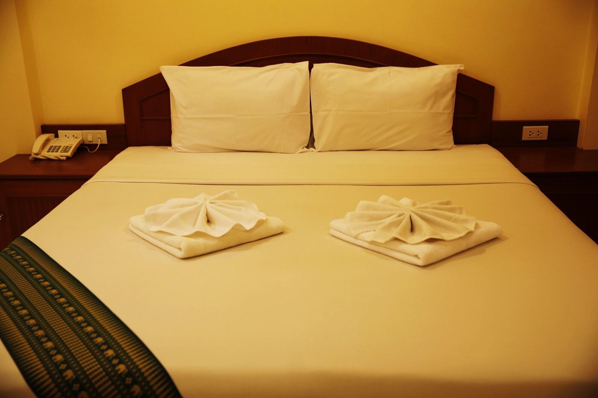 Hotel Baan Ss Karon Extérieur photo